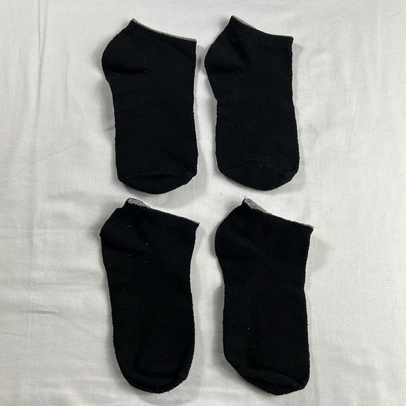 8 Pair Assorted Styles Socks - Picture 13 of 13